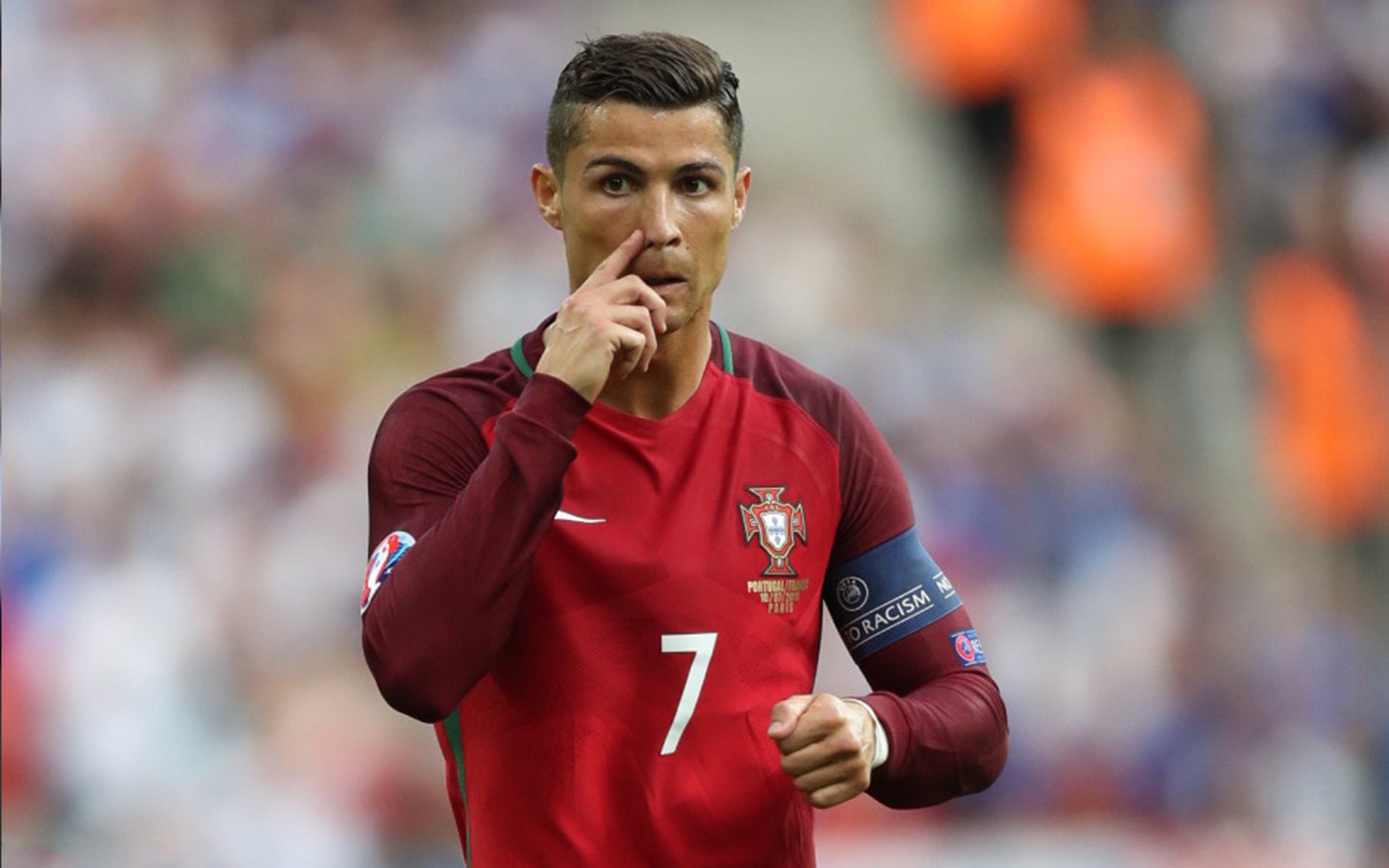 电竞比赛场地布置更具科技感提升沉浸体验,电子竞技场地